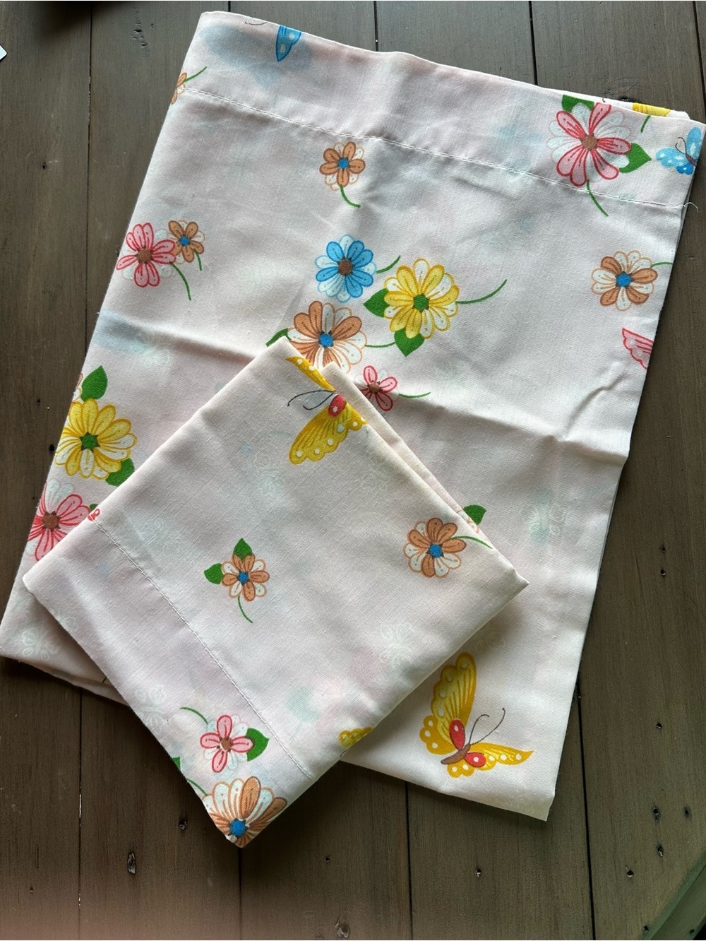 Vintage Thomaston Mills 2 Standard Pillowcases Butterfly Floral Colorful 60s 70s